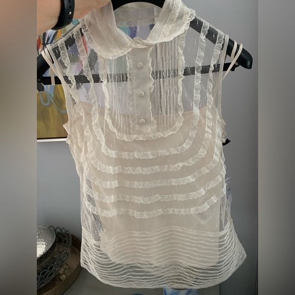 RED Valentino Women's Ruffled Lace Sleeveless Top new with tags Size 2 - Picture 2 of 11